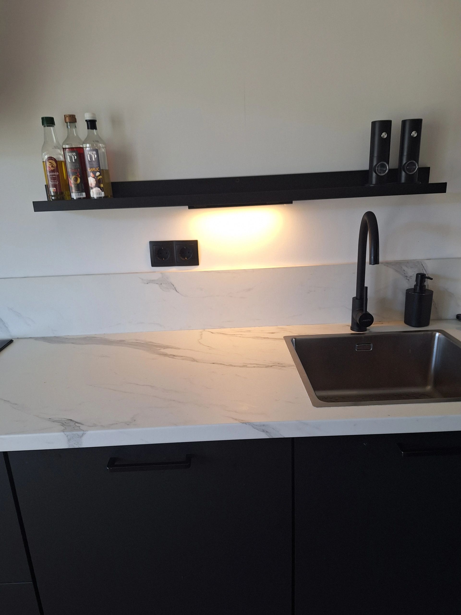 Kastverlichting met sensor - Dual White - 50cm - Oplaadbaar - Zwart